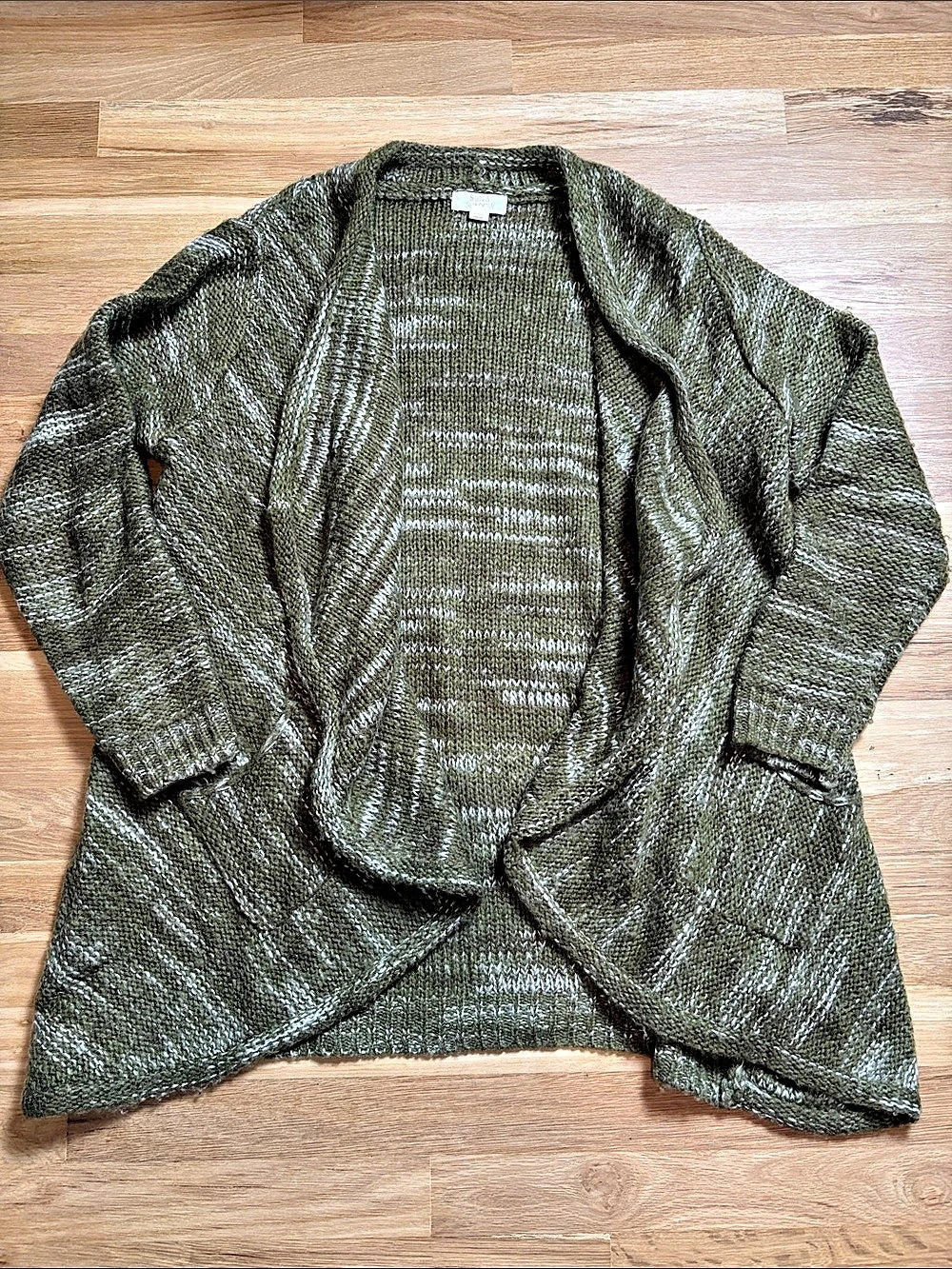 Sun & Shadow Olive and Cream Striped Knit Long Sleeve Cardigan Women’s L